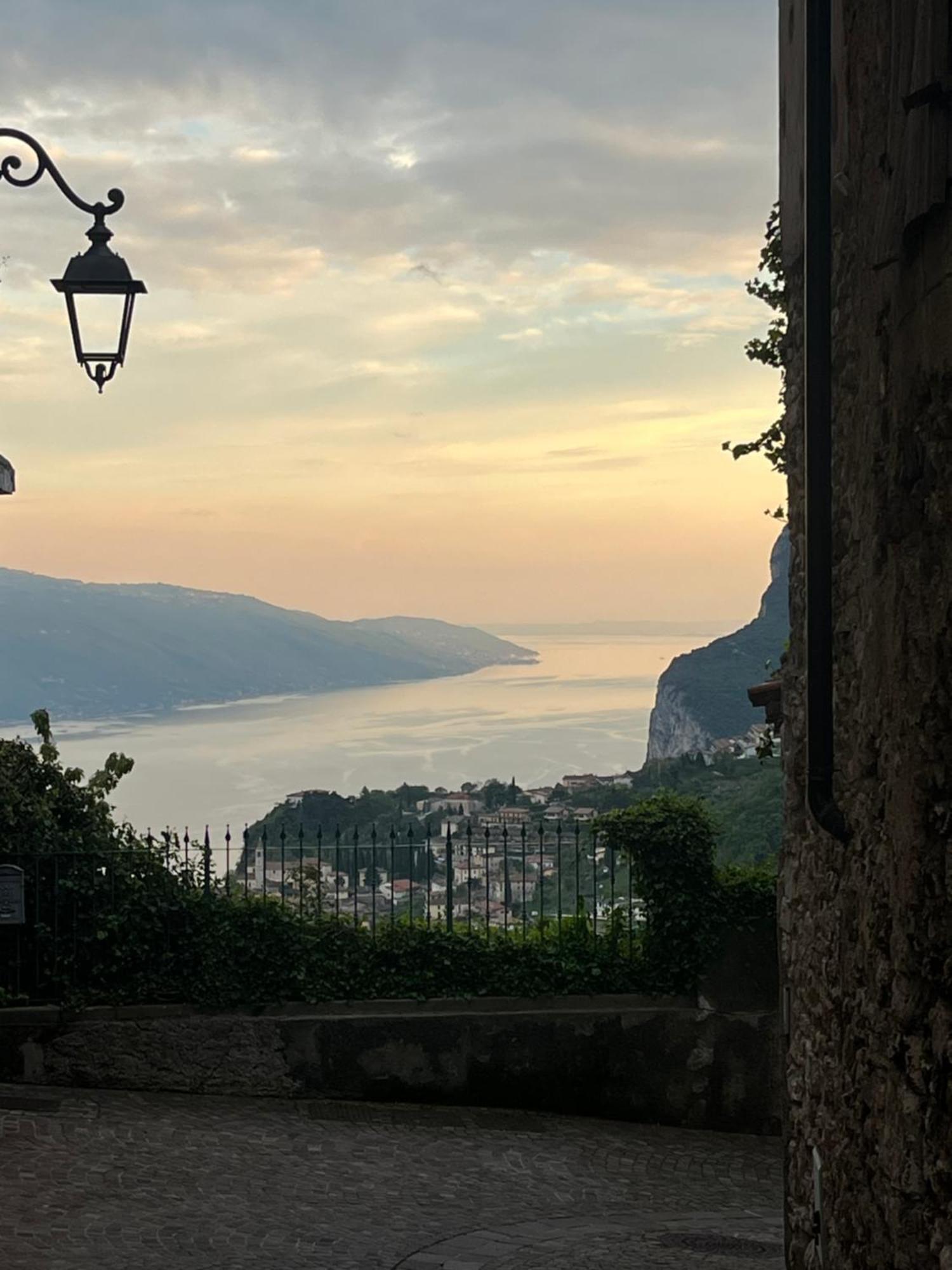 Hotel Garni Bel Sito Tremosine Kültér fotó