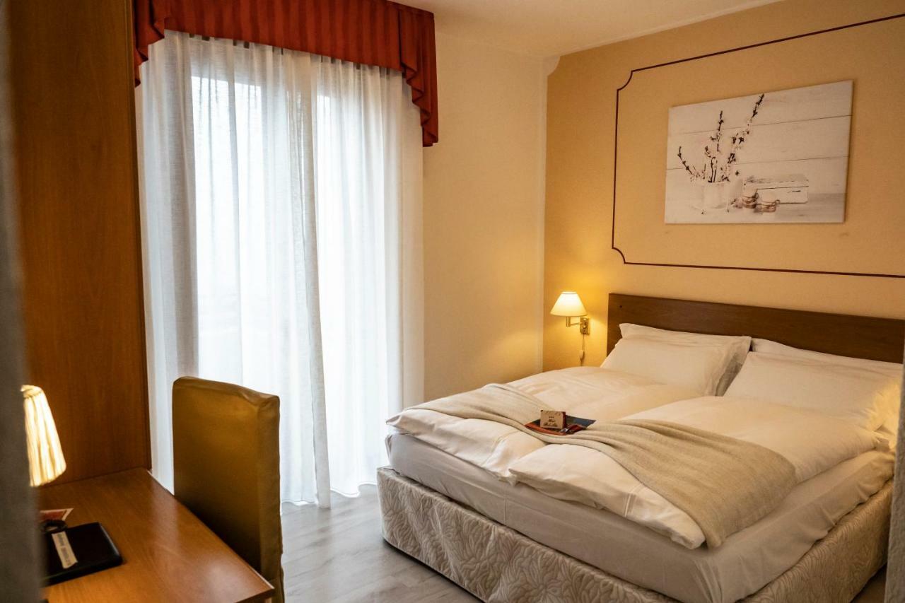 Hotel Garni Bel Sito Tremosine Kültér fotó